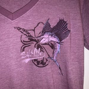 Women’s Salt Life Vneck shirt